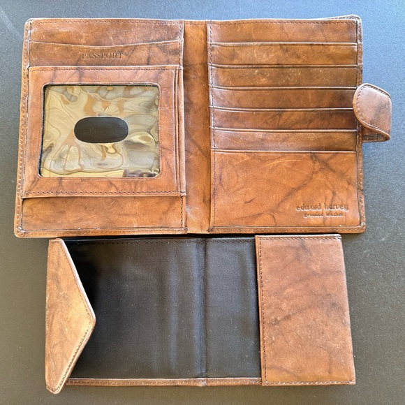 Vintage Edward Harvey passport cover with envelope card case. Brown color. - Picture 5 of 5